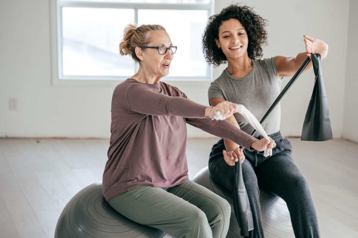 EIM Arthritis Guide Women working on resistance excersises